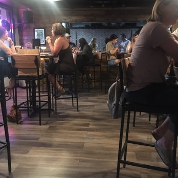 Vintage Public House - New American Near Me - Redding, California