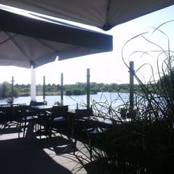 Eeterij 't Bomenpark - Prachtig terras met uitzicht op het water