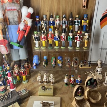 Leavenworth Nutcracker Museum - Museums Near Me - Leavenworth, Washington Leavenworth Nutcracker Museum - Museums Near Me - Leavenworth, Washington