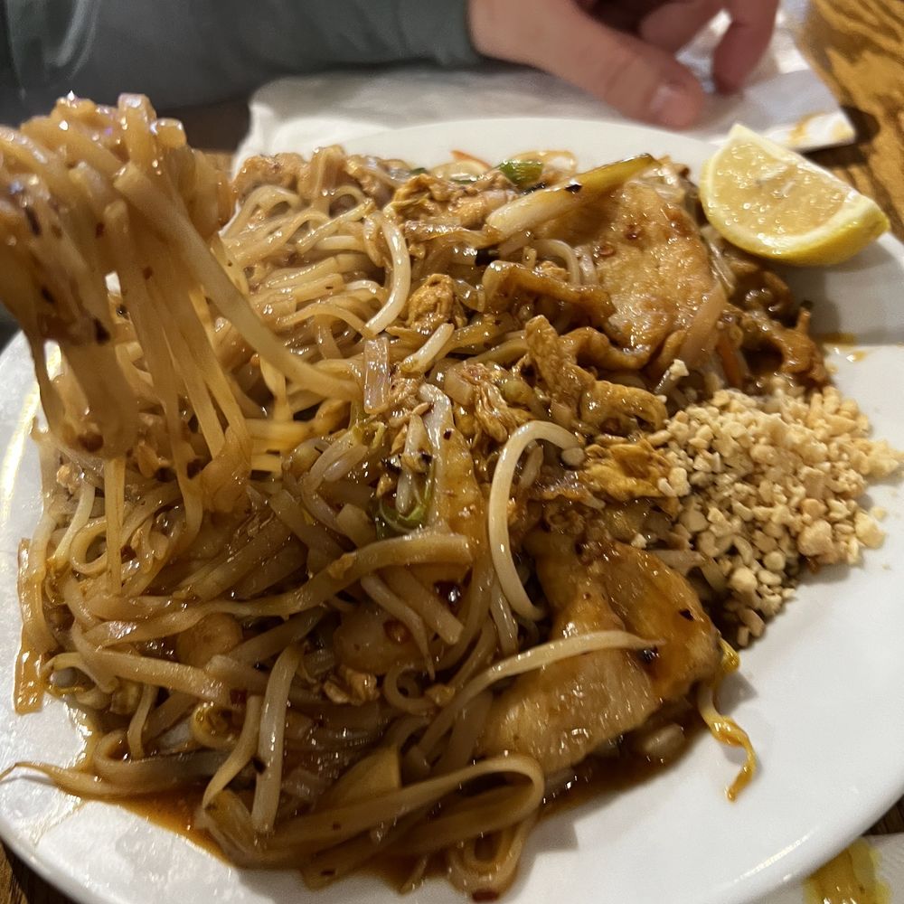 Lin's Cafe II - Singapore Rice Noodle - Chinese Near Me - Leander, Texas Lin's Cafe II - Singapore Rice Noodle - Chinese Near Me - Leander, Texas