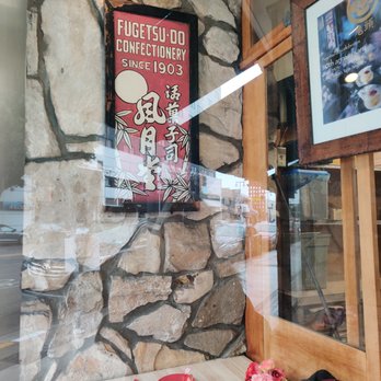 Fugetsu-Do - Candy Stores Near Me - Los Angeles, California