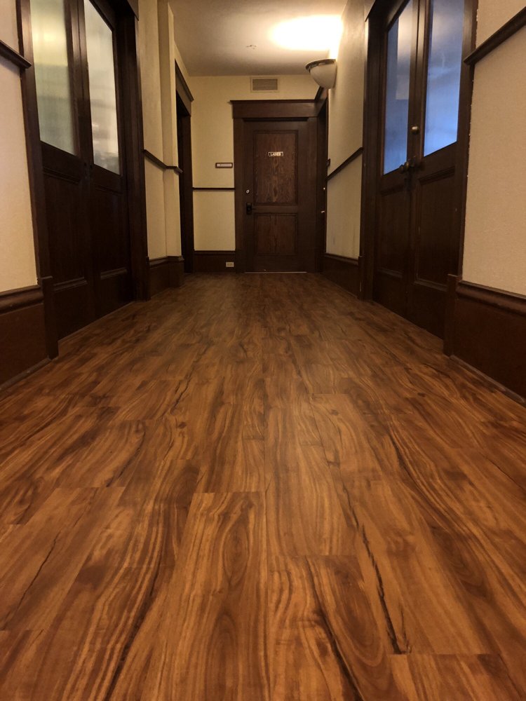 FLOOR DECOR Updated September 2024 40 Photos 700 Manono St, Hilo, Hawaii Flooring