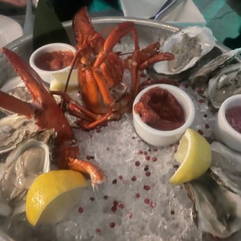 A Fish Called Avalon - Chilled Chilled Maine Lobster and Oysters - Seafood Near Me - Miami Beach, Florida A Fish Called Avalon - Chilled Chilled Maine Lobster and Oysters - Seafood Near Me - Miami Beach, Florida