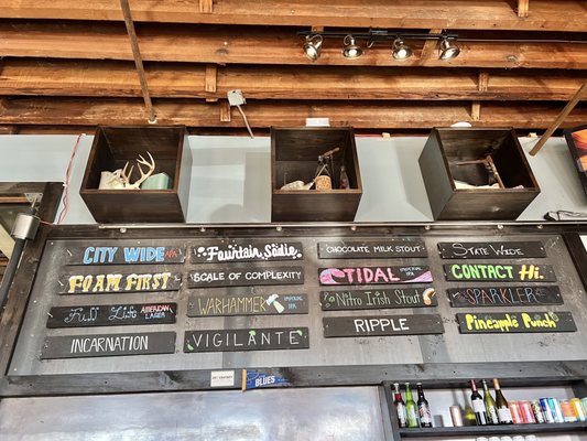 4 Hands Brewing Company by null