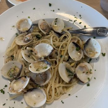 Dave's Italian Eatery - Linguine and clams - Italian Near Me - Gilbert, Arizona