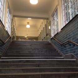 U-Bahnhof Hudtwalckerstraße - Zugang zum Bahnsteig
