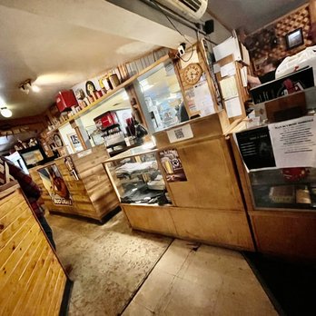 Silly Al's Pizza - the inside of a restaurant - Pizza Near Me - Quartzsite, Arizona Silly Al's Pizza - the inside of a restaurant - Pizza Near Me - Quartzsite, Arizona