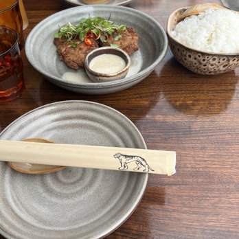 The Tyger - Phenom Phnom Penh Fried Chicken - Cocktail Bars Near Me - New York, New York The Tyger - Phenom Phnom Penh Fried Chicken - Cocktail Bars Near Me - New York, New York