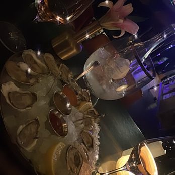 Gretel - Oysters mix of both - Cocktail Bars Near Me - Chicago, Illinois