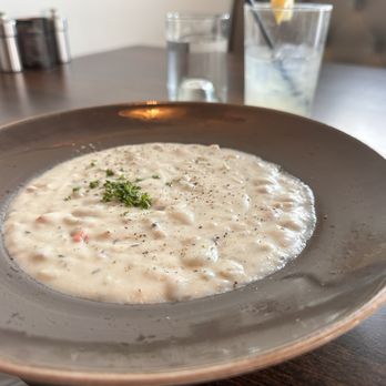 Downriggers - Downriggers Clam Chowder - American Near Me - Friday Harbor, Washington