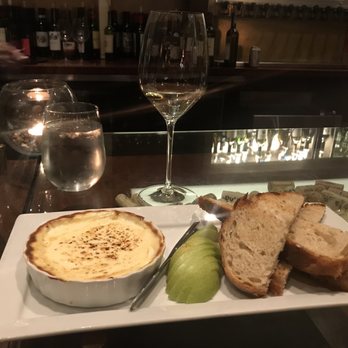 Wineworks For Everyone - Brie Fondue with Sauvignon Blanc from South Africa - New American Near Me - Mission Viejo, California Wineworks For Everyone - Brie Fondue with Sauvignon Blanc from South Africa - New American Near Me - Mission Viejo, California