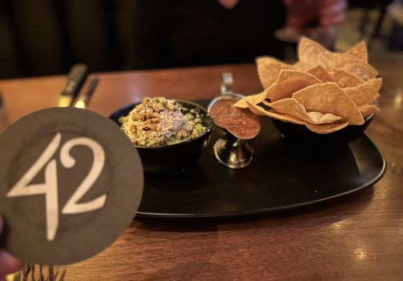 Tap 42 Craft Kitchen & Bar - Kendall by null