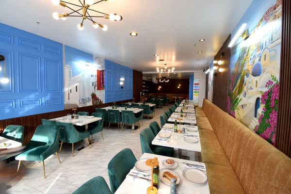 Milos Meze by null