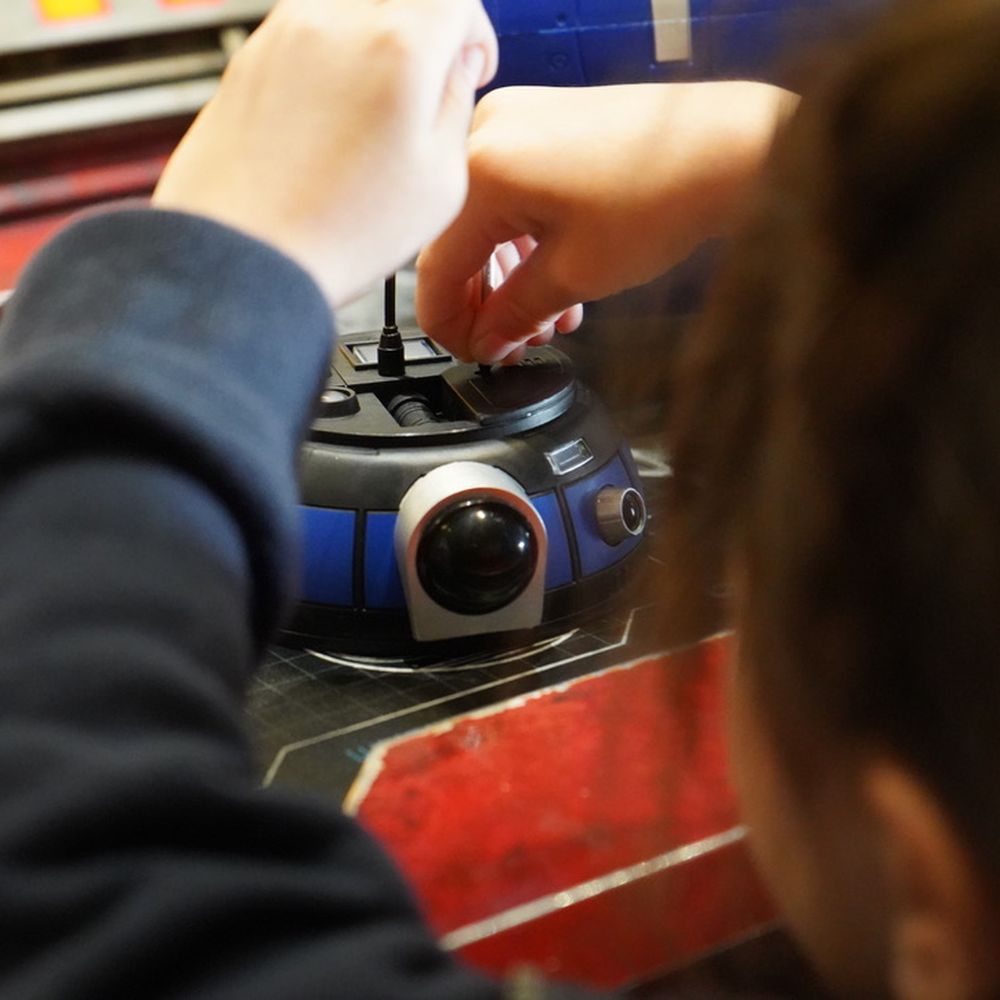 Assembling the droid