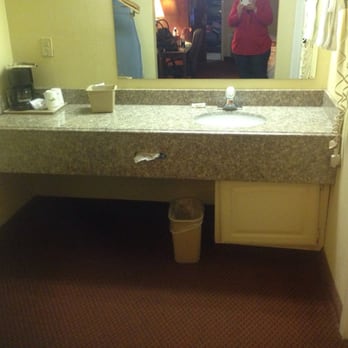 Super 8 by Wyndham Bartlesville - Bathroom - Hotels Near Me - Bartlesville, Oklahoma Super 8 by Wyndham Bartlesville - Bathroom - Hotels Near Me - Bartlesville, Oklahoma