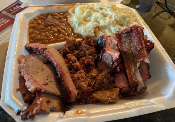 Meshack's Bar-B-Que by null
