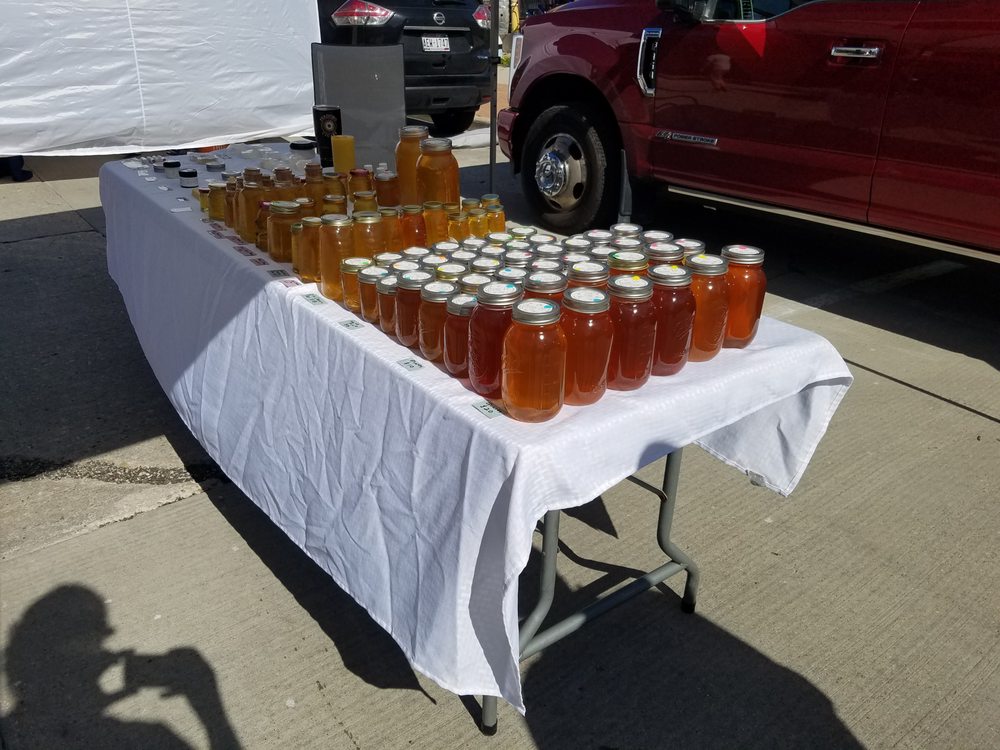 Seven Hills Honey Logo