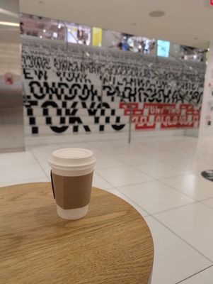 UNIQLO COFFEE 5th Avenue by null