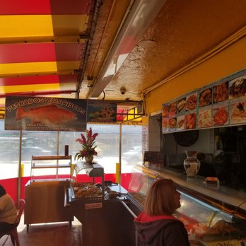 El Palacio De Los Jugos - Fruits & Veggies Near Me - Miami, Florida