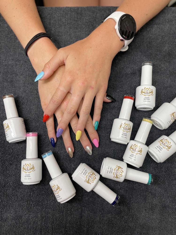 Sokha’s Nails & Spa Logo