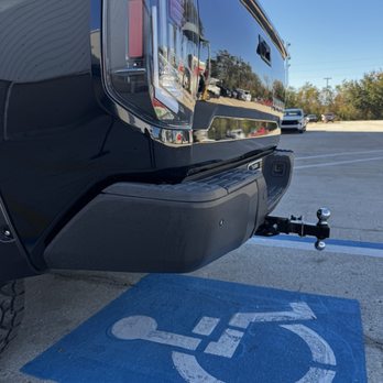 U-Haul Moving & Storage of Ocoee - Hitch installed correctly - Self Storage Near Me - Ocoee, Florida U-Haul Moving & Storage of Ocoee - Hitch installed correctly - Self Storage Near Me - Ocoee, Florida