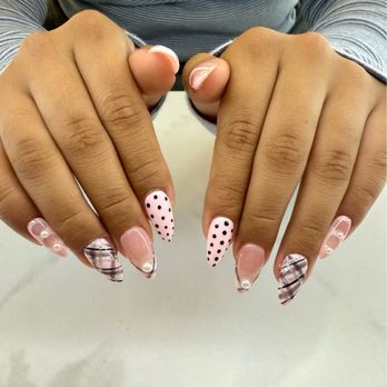 Luxe Elle Nail Boutique - Nail Salons Near Me - Laguna Beach, California Luxe Elle Nail Boutique - Nail Salons Near Me - Laguna Beach, California