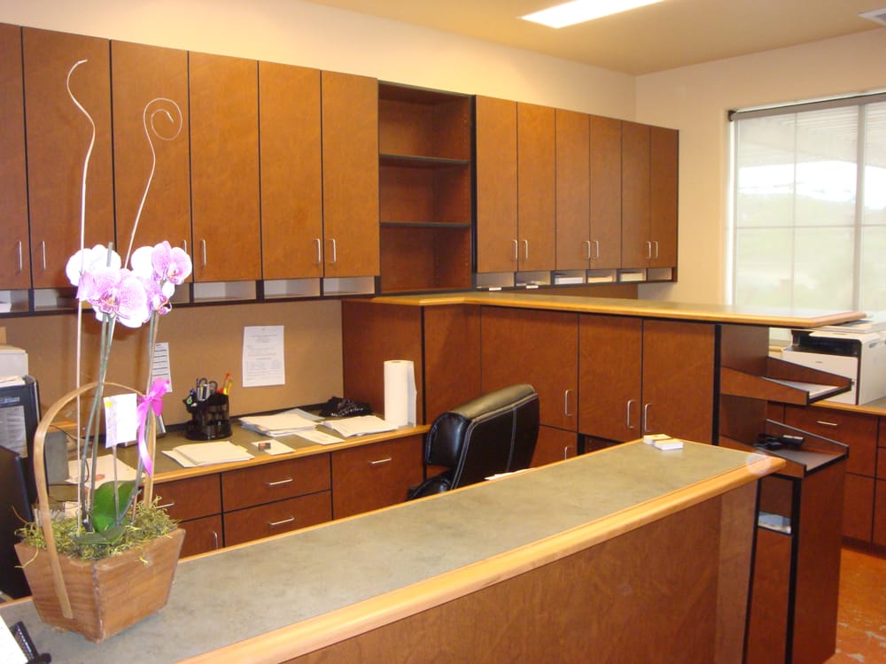 Kliss Cabinets - countertop fabricator in Templeton, CA