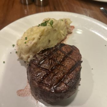 Chart House - Filet Mignon (medium rare) - Seafood Near Me - Stateline, Nevada