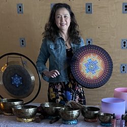 Two Moon Child Heals - Metatron Colour Healing Sound Bath at Ventura Yoga Studio! It was a good turn out! Hope to see many of you!