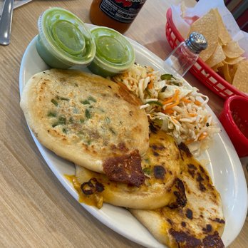Zully’s Latin American Kitchen - Chicken and jalapeño Papposas - Salvadoran Near Me - Willis, Texas Zully’s Latin American Kitchen - Chicken and jalapeño Papposas - Salvadoran Near Me - Willis, Texas