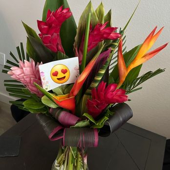 Nikkibana Floral Design - Designer's Choice Tropicals - Florists Near Me