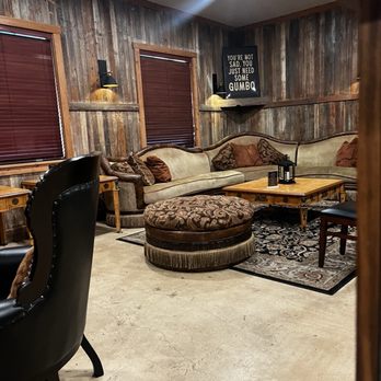 Wahoo's Seafood - Waiting /seating area - Seafood Near Me - Kerrville, Texas Wahoo's Seafood - Waiting /seating area - Seafood Near Me - Kerrville, Texas