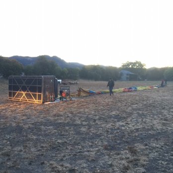 Calistoga Balloons - Setting up .. took about 20min - Tours Near Me - Calistoga, California