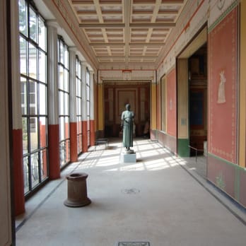 Pompejanum - EG; links der Garten - rechts das Gastzimmer des Hausherren - Museums Near Me