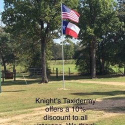 Knight’s Taxidermy