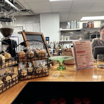 Nighthawk's Kitchen - Inside order counter - Burgers Near Me - Freeport, Maine Nighthawk's Kitchen - Inside order counter - Burgers Near Me - Freeport, Maine