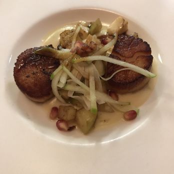 Dante - Scallops w/ celery root and apple purée, pomegranate seeds - New American Near Me - Cleveland, Ohio