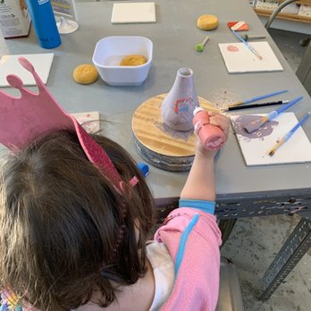 Brushstrokes Studio - Painter at play - Art Classes Near Me - Berkeley, California Brushstrokes Studio - Painter at play - Art Classes Near Me - Berkeley, California