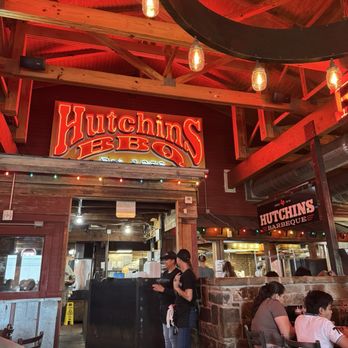 Hutchins BBQ - Table top inside - Barbeque Near Me - McKinney, Texas