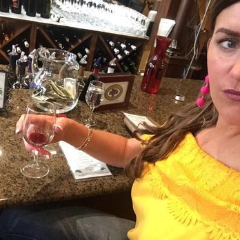 D'vine Wine - Sample glasses. Caramel Pinot. - Beer, Wine & Spirits Near Me - Manitou Springs, Colorado
