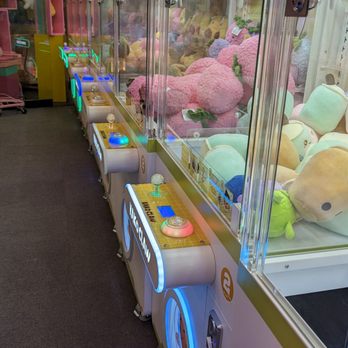 Kako Claw - More machines - Arcades Near Me - Fairfax, Virginia