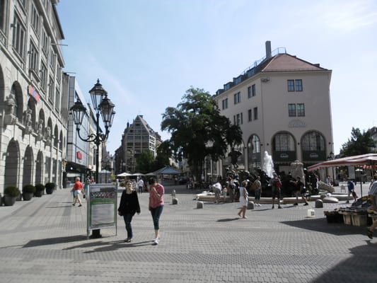 Ehekarussell by null