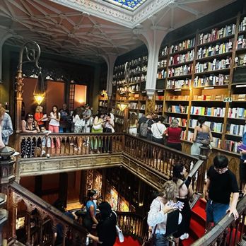 Livraria Lello - Bookstores Near Me - Porto, 13 Livraria Lello - Bookstores Near Me - Porto, 13