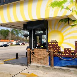 Bottle ‘N Brew - All Day Drive Thru