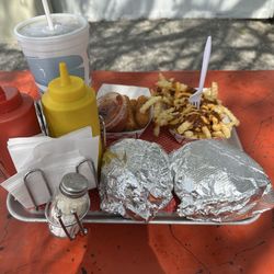B & K Drive-In - Burgers, fries and house made root beer!