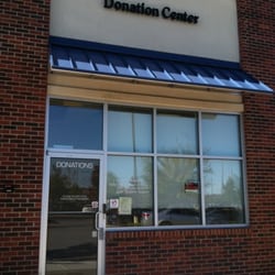 Goodwill Industries of Eastern NC - Raleigh - Donation site -- have to open the door