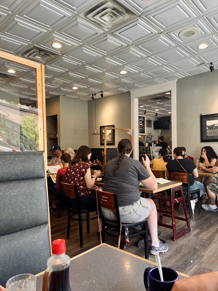 The Neighborhood Café