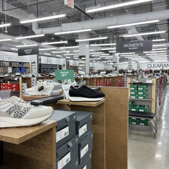 Dsw - Shoe Stores Near Me - Rego Park, New York Dsw - Shoe Stores Near Me - Rego Park, New York