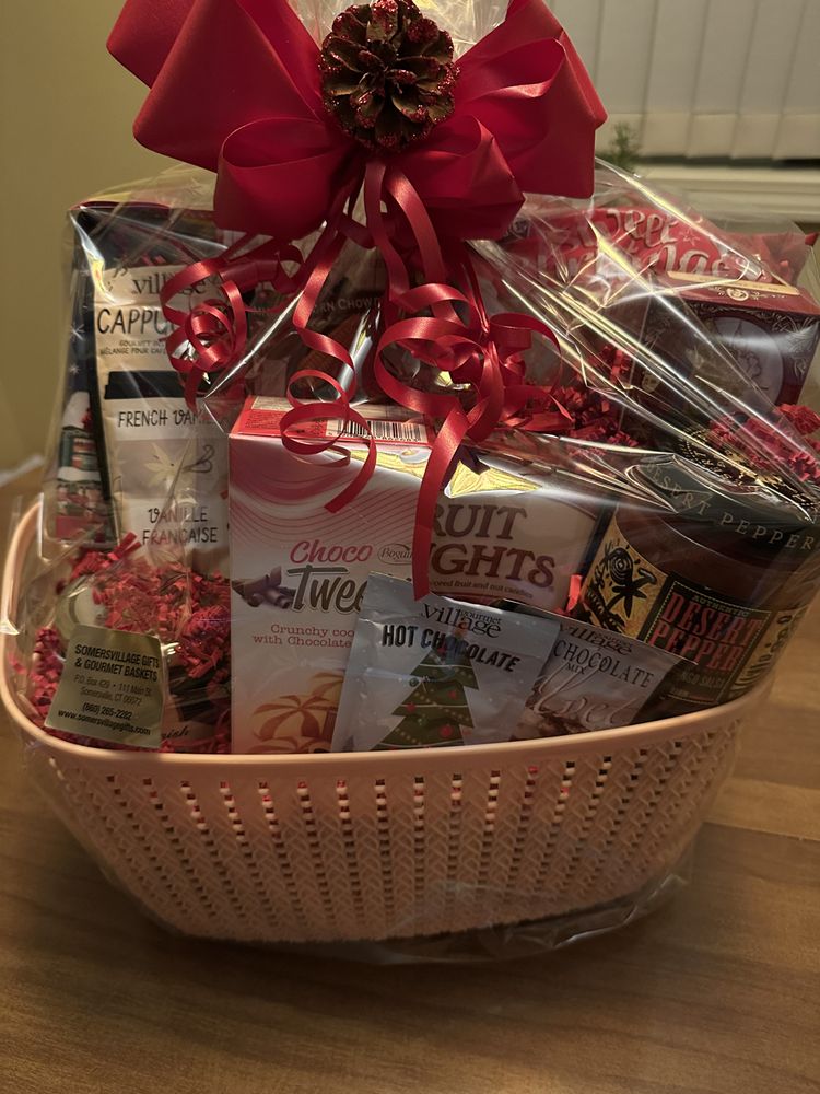 Somersvillage Gifts & Gourmet Basket