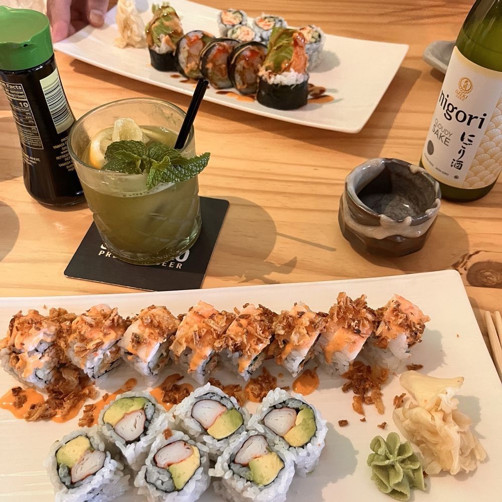 Yum Yum Roll, Crunch Munch Roll, Black Tiger Roll(5pcs), California Roll, Matcha Hi, Nigori Sake